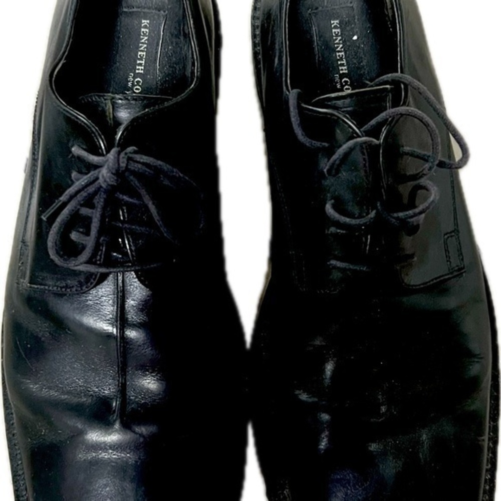Kenneth Cole vintage size 8 shoe
